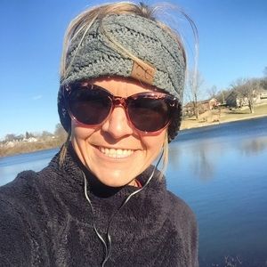 Meet your Posher, Alexis